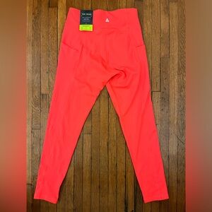 NWT Tek Gear Yoga Pants Size M